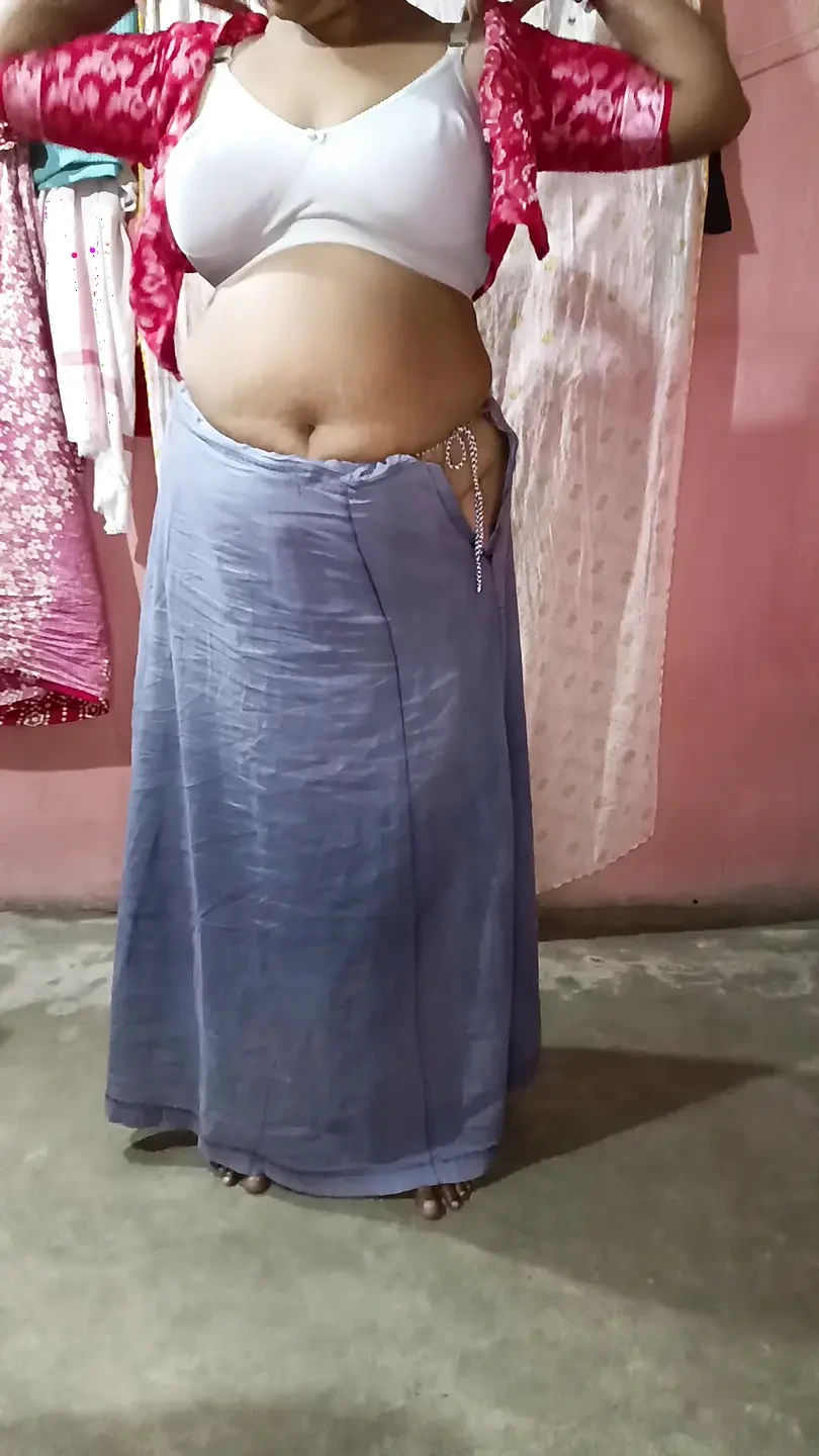 Yellow Saree Dropping Solo Sfw