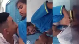 Gadis Remaja Tergoda Dalam Kelas