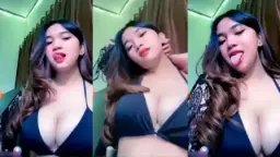 Putri Naya, Remaja Seksi Yang Menggoda Saat Berganti Bra