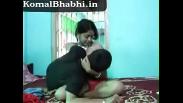 Sultry Kolkata Housewife’s Forbidden Pleasures