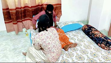 Sultry Indian Housewife’s Intimate Toy Play