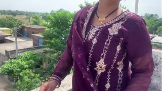 Desi Bhabhi’s Wild Ride: Full Pleasure In Raw Bhojpuri Passion
