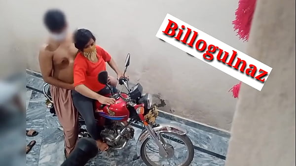 Hot Xxx Gets Fucked Hard By A Friend On A Bike With Desi Hindi Moans