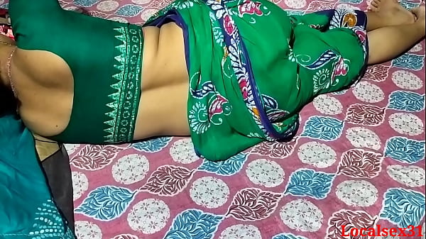 Sensual Desi Saree Seduction: An Intimate Encounter