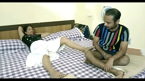 Horny Indian Bhabhi Craving Thick Cock – Desperate For A Hard Fuck Deep Inside Her Wet Pussy