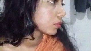 Your Dirty Little Deal Exposed: Broker Catches His Babe Naked And Ready