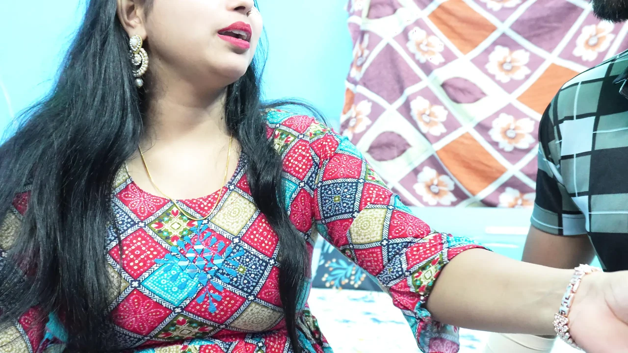 Stepsister Talks About Her Relationship With Her Brother-in-law – Hindi Audio