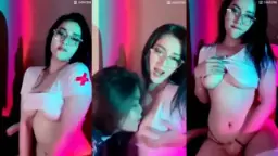 Bestienya Jilat Susu Rosalinda Mango Yang Manis Dan Basah, Bikin Nagih
