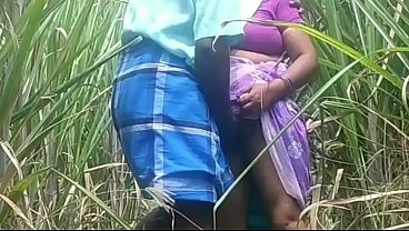 Indian Village Couple’s Wild Outdoor Fuck In The Fields