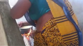 Indian Housewife Bhabhi Craving Raw, Lustful Pleasure