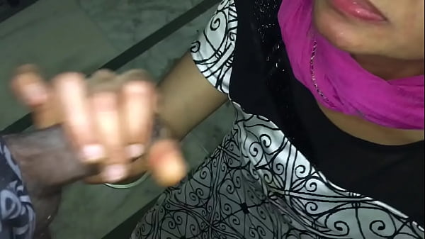 Cum-splattered Indian Desi Bhabhi Guzzles Every Drop, Her Gujju Throat Hungry For More.