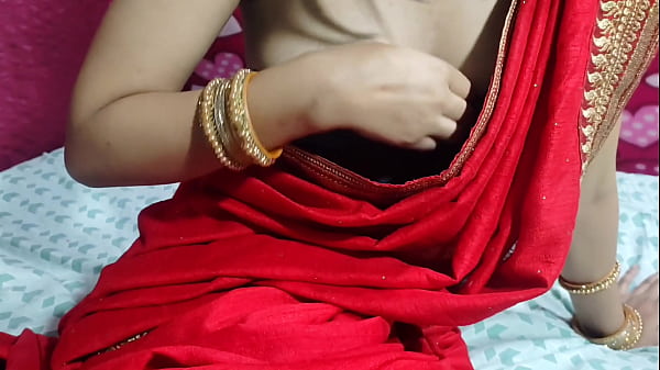 Desi Bhabhi Ki Pehli Raat Suhagraat Apne Pati Ke Sath