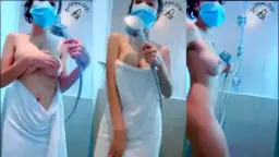 Putri Telanjang Mandi Live, Basah Kuyup Bikin Ngenes