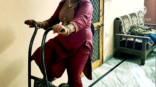 Indian Desi Bhabhi Pounding The Gym Boy’s Tight Young Body
