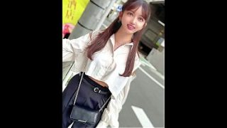 雑誌モデル、フィリピンと日本のハーフ、18才の色っぽい秘められた魅力