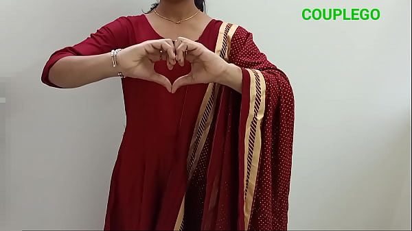देसी दिव्या भाभी को बताया कैसे मैं औरतों को चोदने का भूखा हूँ