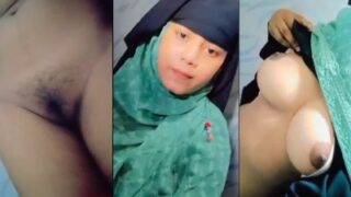 Big-boobed Muslim Babe Films Her Own Sexy Mms In The Bathroom