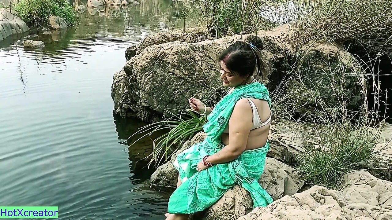 Hot Stepaunty Fucking With 18yo Boy!! Viral Hindi Outdoor Sex