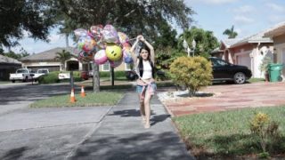 Jessica Jewels Stretches Her Tight Little Hole With 99 Giant Balloons