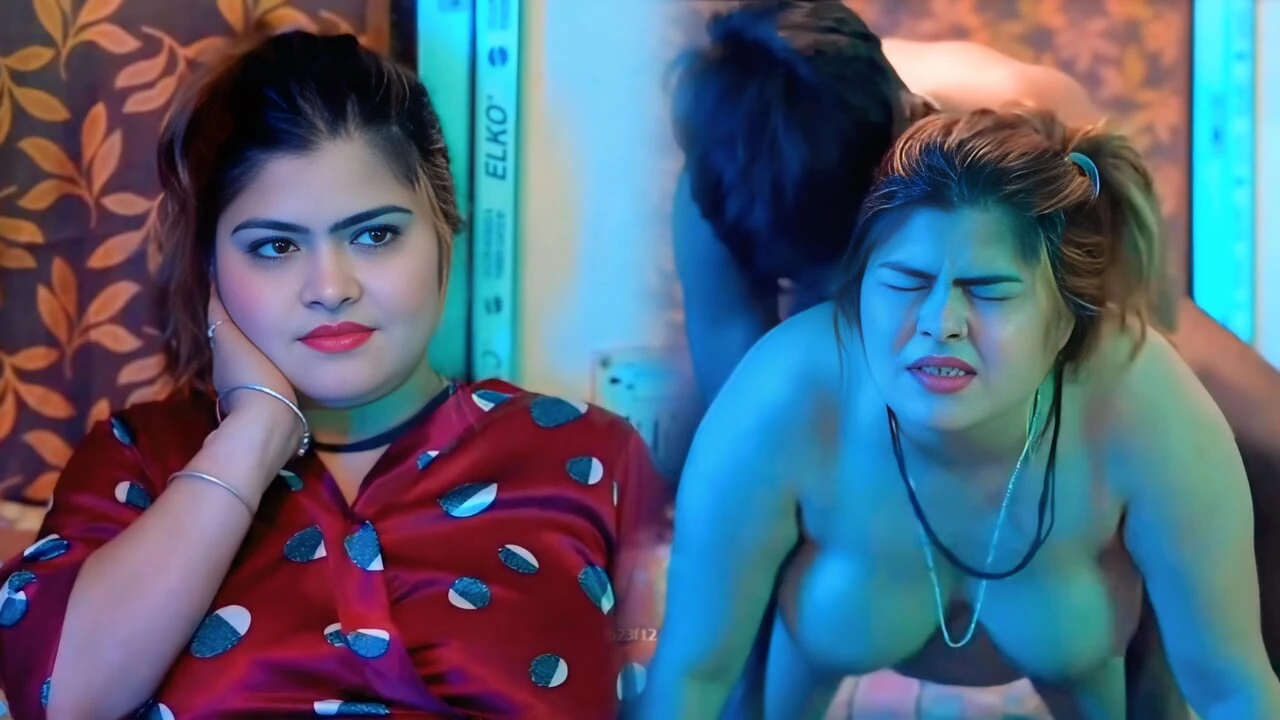 Malkin Ne Naukar Ko Paisa Deke Bur Chatwaya