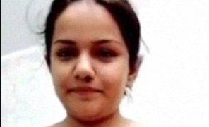 Paki Gujranwala Girl’s Naked Selfie Gets Leaked Online, Exposing Her Hot, Wet Curves.