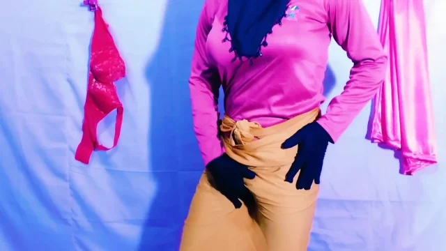 Pakistani Beautiful Bhabhi Masturbation