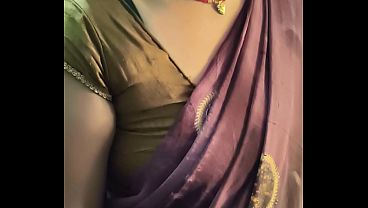 Hey I’m Craving That Hot Indian Housewife Next Door