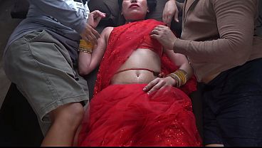 Indian Step Mom Ki Garmi Raat, Step Sons Ke Saath Sexy Hindi Mein