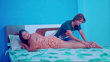 Desi Indian Malkin Gets Pounded Hard By Her Horny House Servant Right Inside The House